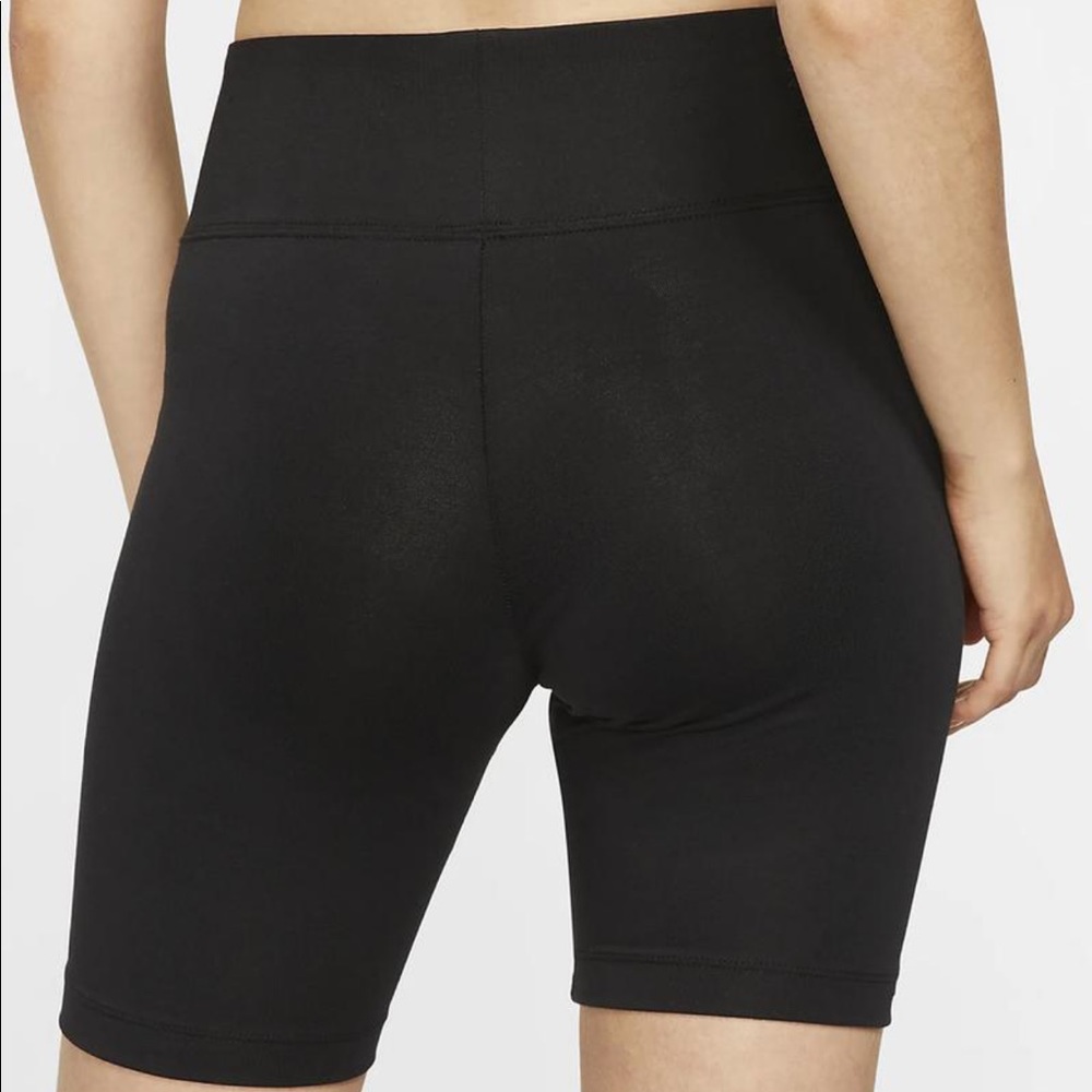 NWT NIKE BIKE SHORTS WITH DRAWSTRING